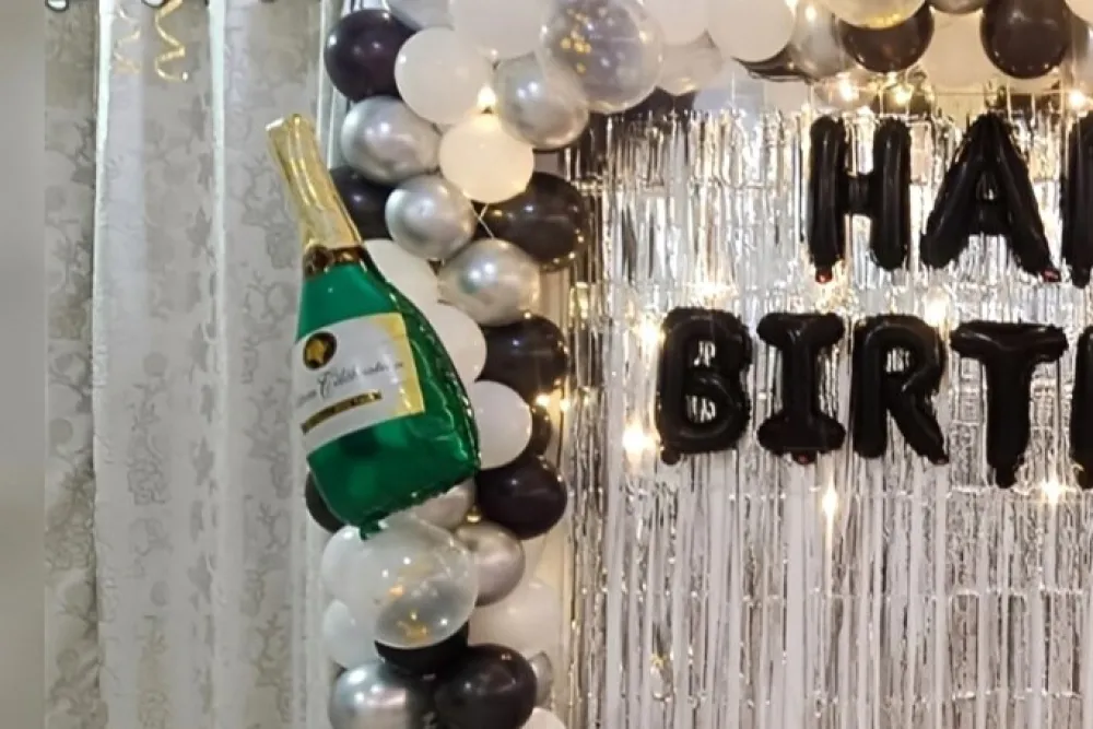 Classic-Black-and-White-Birthday-Decor-3 Classic Black and White Birthday Decor - Image 1