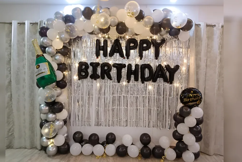 Classic-Black-and-White-Birthday-Decor Classic Black and White Birthday decoration - Image 1